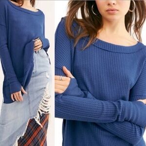 Women's Blue Ribbed Top